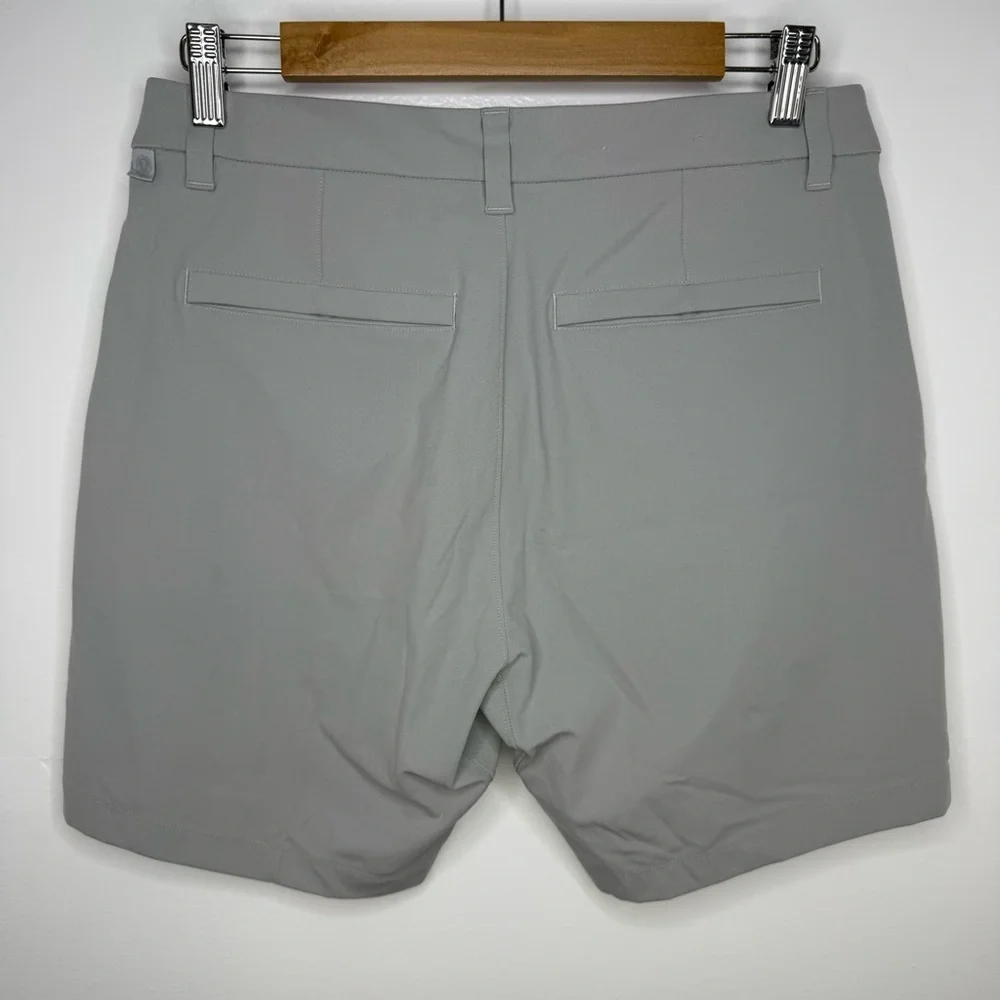 LULULEMON Men’s Seal Grey Commission Classic Fit Shorts 7” Warpstreme